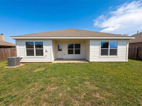 657  Handle Drive , Crowley Texas 76036