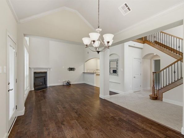 2627  Eagle Drive , Grapevine Texas 76051