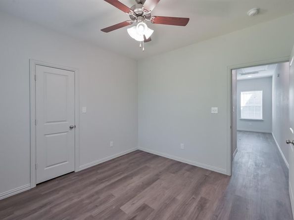 1728 E Powell Avenue , Fort Worth Texas 76104