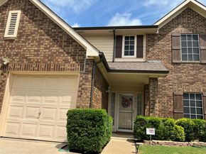 10012  Long Rifle Drive , Fort Worth Texas 76108