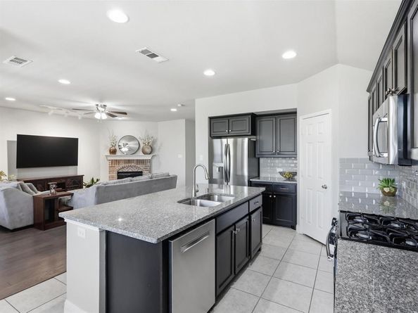 313  Stableford Street , Celina Texas 75009