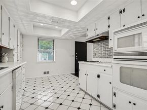 10525  Yorkford Drive , Dallas Texas 75238