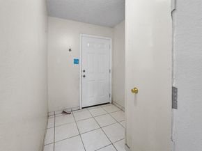 9415  Olde Towne Row , Dallas Texas 75227