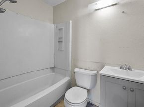 9415  Olde Towne Row , Dallas Texas 75227