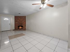 9415  Olde Towne Row , Dallas Texas 75227