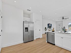 10118  Budtime Lane , Dallas Texas 75217