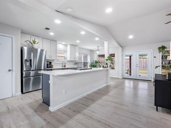 656  Red River Drive , Lewisville Texas 75077