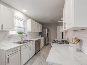 808  Intervale Drive , Garland Texas 75043