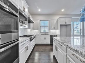 1401  Birds Fort Trail , Arlington Texas 76005