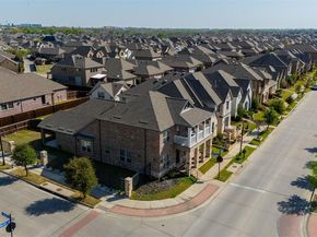 1401  Birds Fort Trail , Arlington Texas 76005