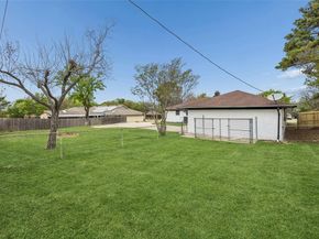 1702  Northcrest Drive , Arlington Texas 76012