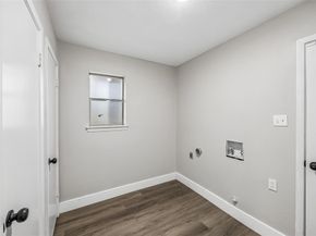 1702  Northcrest Drive , Arlington Texas 76012