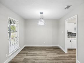 1702  Northcrest Drive , Arlington Texas 76012