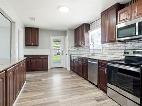 705  Vine Street , Euless Texas 76040