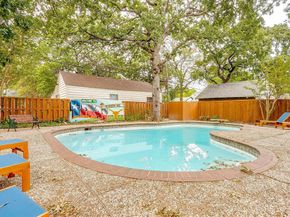 1505 N Riverside Drive , Fort Worth Texas 76111