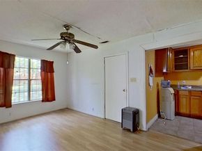 3237  Hanger Avenue , Fort Worth Texas 76105