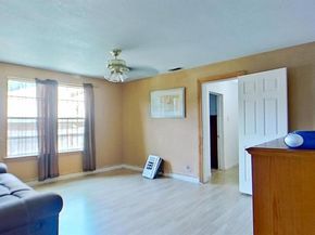 3237  Hanger Avenue , Fort Worth Texas 76105