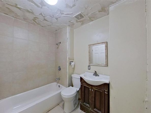 3237  Hanger Avenue , Fort Worth Texas 76105