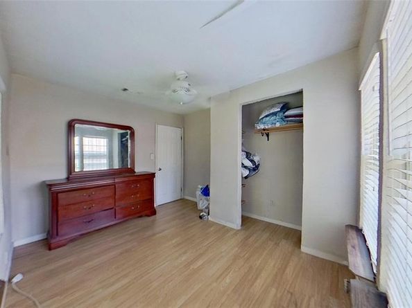 3237  Hanger Avenue , Fort Worth Texas 76105