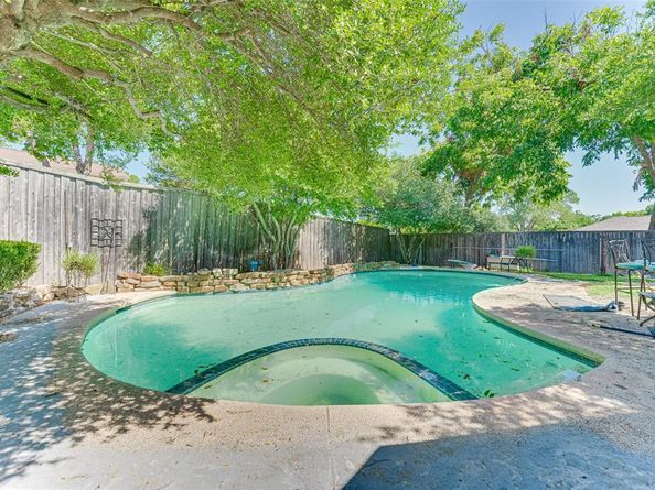 1301  Iroquois Drive , Garland Texas 75043