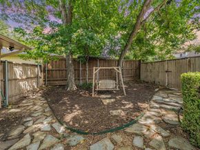 1718  Millmar Circle , Dallas Texas 75228