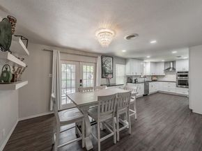 1718  Millmar Circle , Dallas Texas 75228