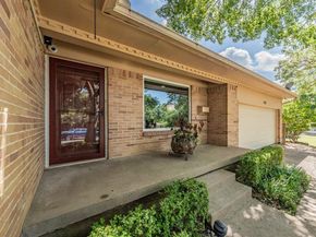 1718  Millmar Circle , Dallas Texas 75228