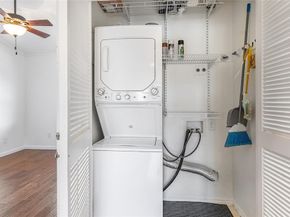 2732  Copper Creek Drive  201, Arlington Texas 76006