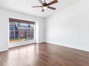 2732  Copper Creek Drive  201, Arlington Texas 76006