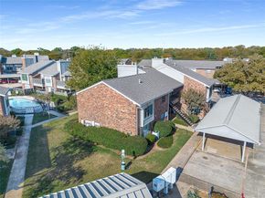 2732  Copper Creek Drive  201, Arlington Texas 76006