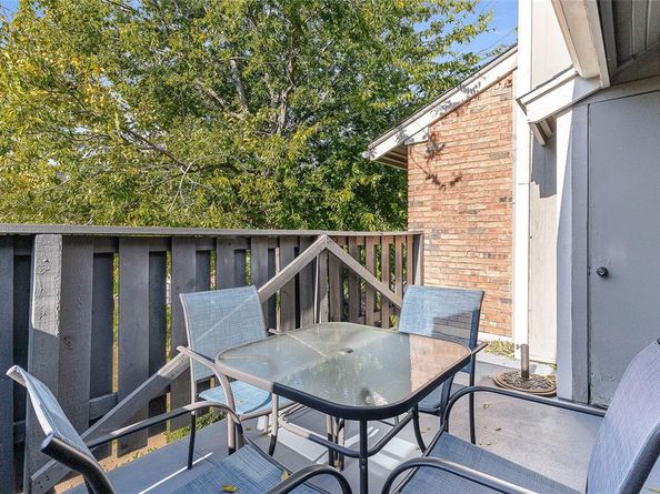 2732  Copper Creek Drive  201, Arlington Texas 76006