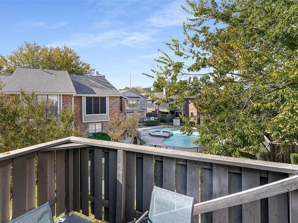 2732  Copper Creek Drive  201, Arlington Texas 76006