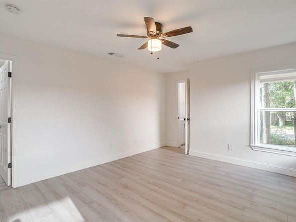 3973 W Spurgeon Street , Fort Worth Texas 76133