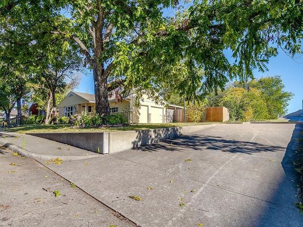 3973 W Spurgeon Street , Fort Worth Texas 76133