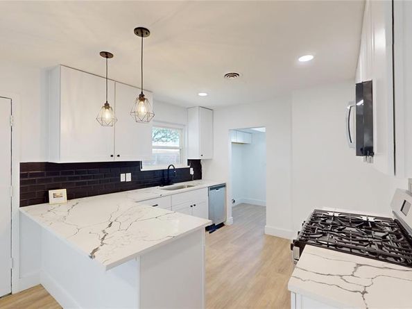 1007 N Cottonwood Drive , Richardson Texas 75080