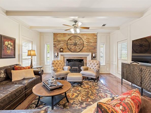 6906  Brentfield Drive , Dallas Texas 75248