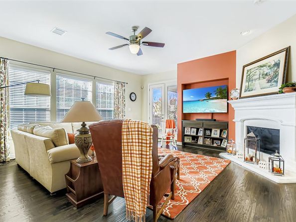 11301  Dinsdale Drive , Dallas Texas 75218