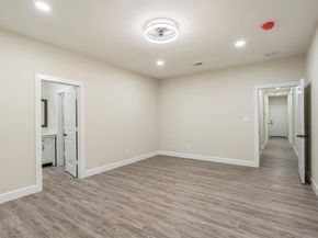 518 S Cockrell Hill Road , Cockrell Hill Texas 75211