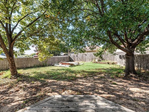 4102  Autumn Ridge Court , Arlington Texas 76016