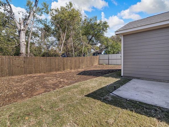 4133  Ave H  , Fort Worth Texas 76105