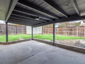 725  Middle Glen Drive , Garland Texas 75043