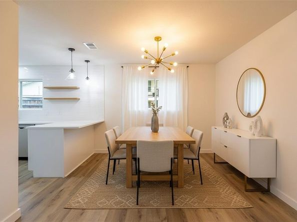 725  Middle Glen Drive , Garland Texas 75043