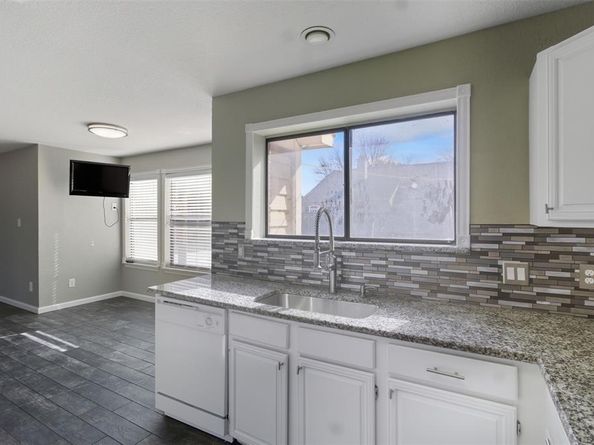 331  Hopewell Street , Grand Prairie Texas 75052