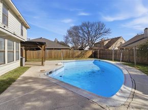 331  Hopewell Street , Grand Prairie Texas 75052