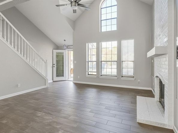 331  Hopewell Street , Grand Prairie Texas 75052