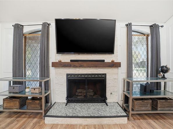 1322  David Drive , Garland Texas 75043