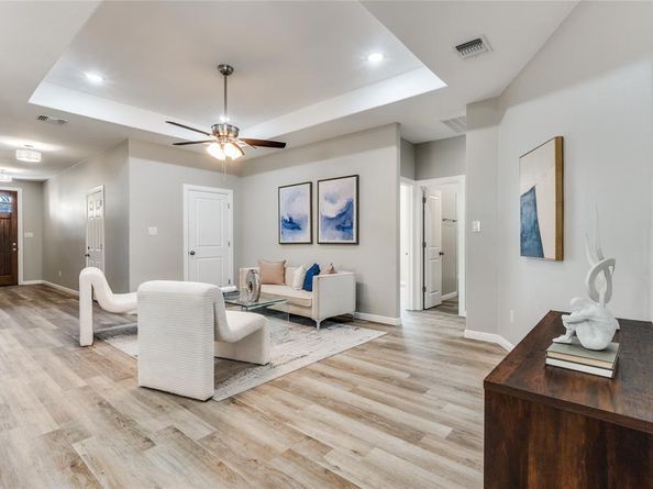 1616  Lindsey Street , Fort Worth Texas 76105