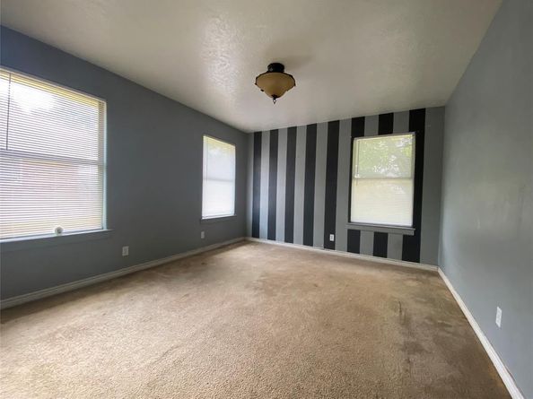 7810  Dugan Street , Dallas Texas 75217