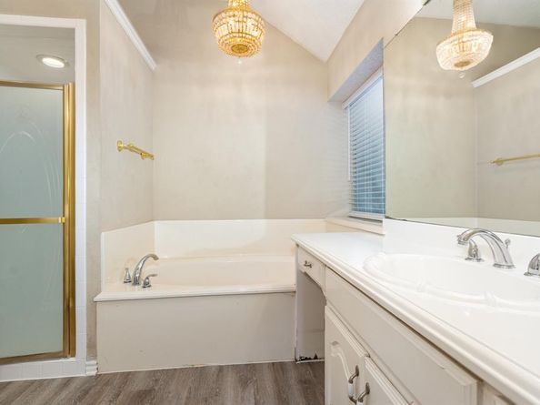 6315  Meadowmere Lane , Arlington Texas 76001