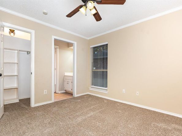 6315  Meadowmere Lane , Arlington Texas 76001